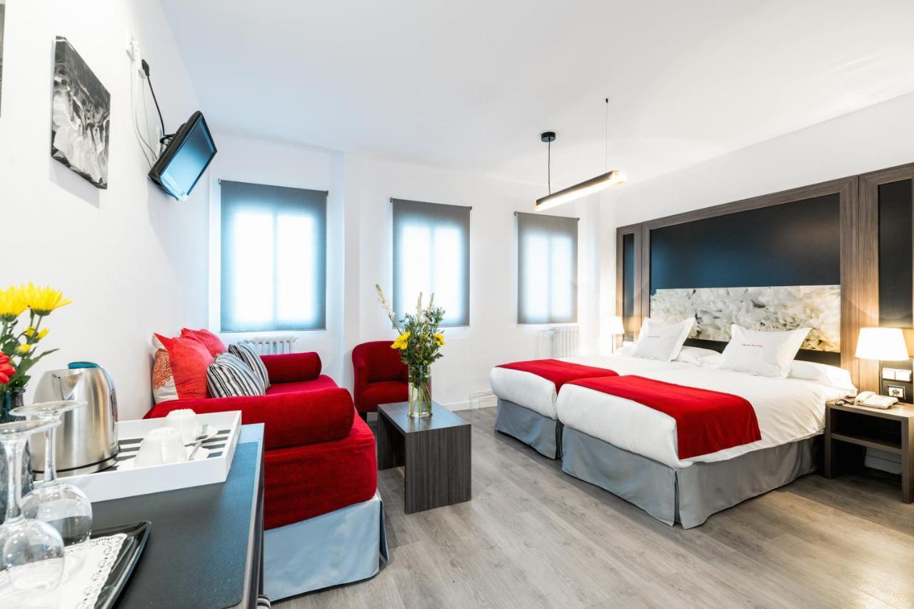 Hotel Sevilla מראה חיצוני תמונה